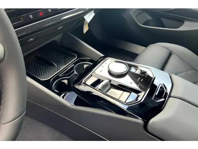 2026 BMW 5 Series 530i