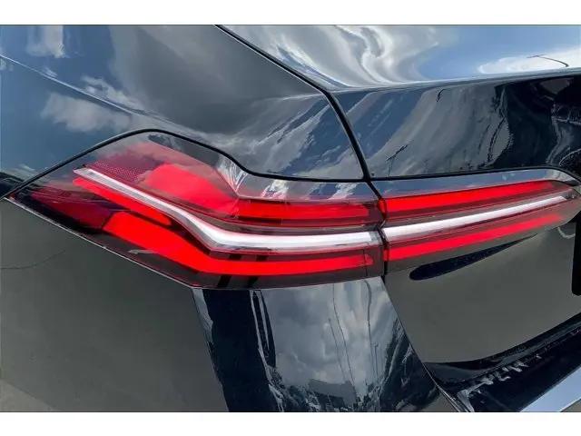2026 BMW 5 Series 530i