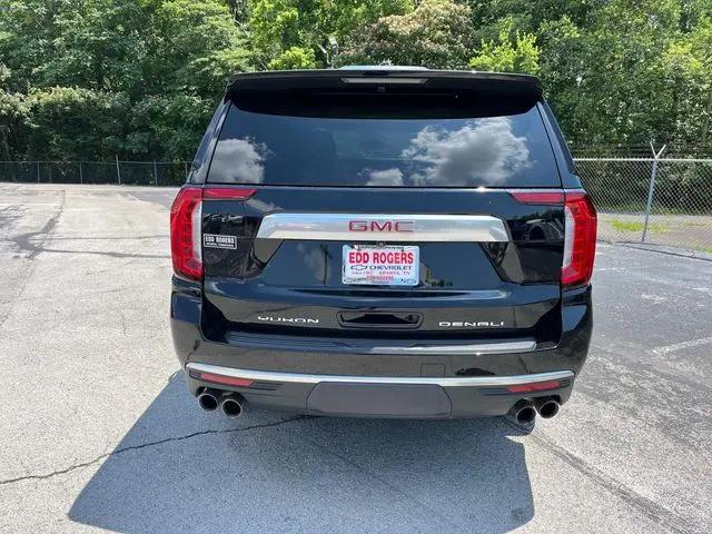 2022 GMC Yukon 4WD Denali