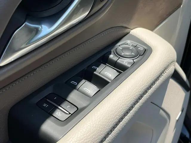 2022 GMC Yukon 4WD Denali