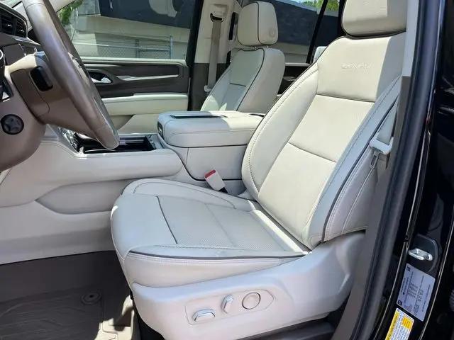 2022 GMC Yukon 4WD Denali