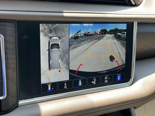 2022 GMC Yukon 4WD Denali
