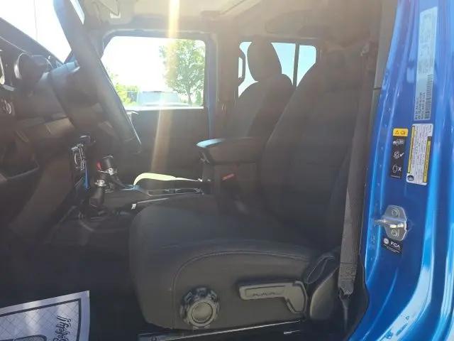 2022 Jeep Gladiator Sport S
