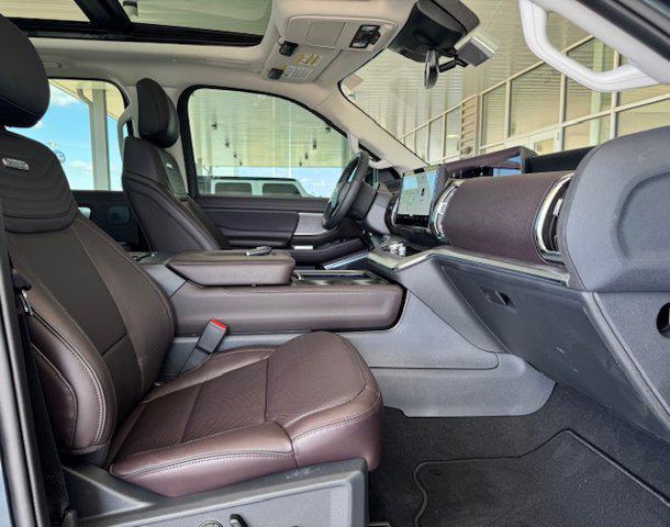 2025 Ford Expedition Platinum MAX