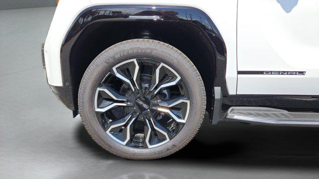 2025 GMC Sierra Max Range Denali