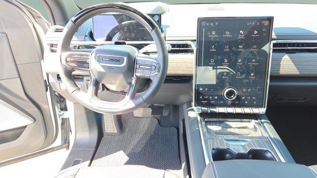 2025 GMC Sierra Max Range Denali