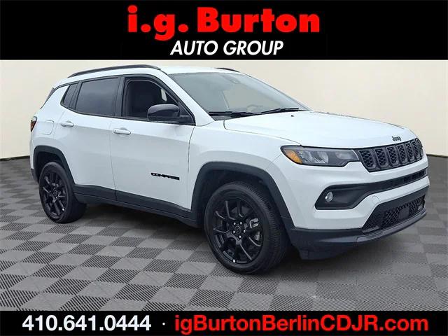 2025 Jeep Compass COMPASS LATITUDE 4X4