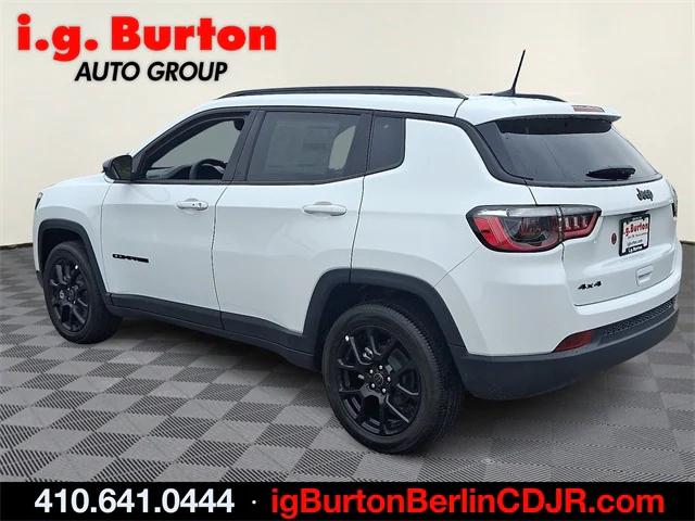 2025 Jeep Compass COMPASS LATITUDE 4X4