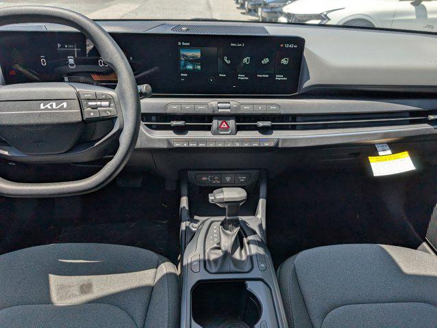 2025 Kia K4 LX