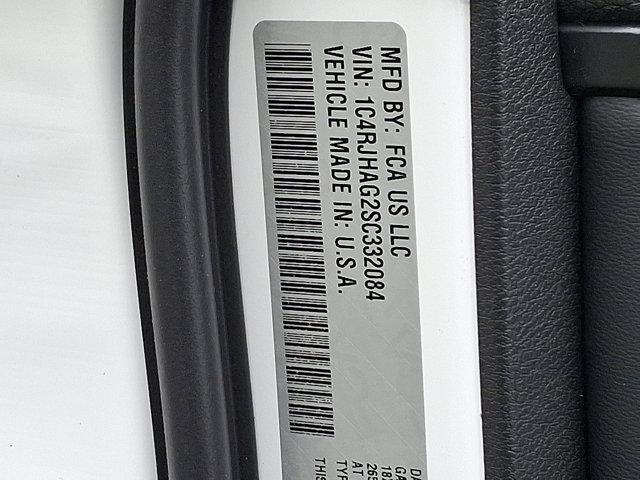 2025 Jeep Grand Cherokee Laredo X 4x4