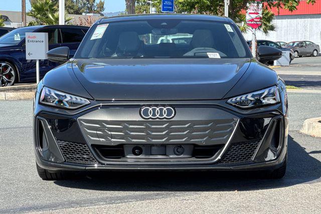 2025 Audi e-tron GT Premium Plus