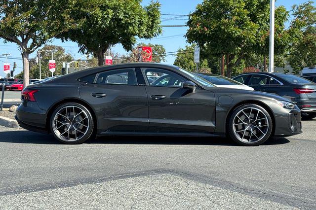 2025 Audi e-tron GT Premium Plus