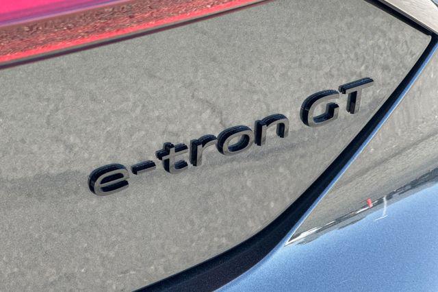 2025 Audi e-tron GT Premium Plus