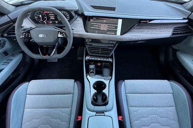 2025 Audi e-tron GT Premium Plus