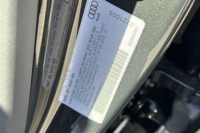 2025 Audi e-tron GT Premium Plus