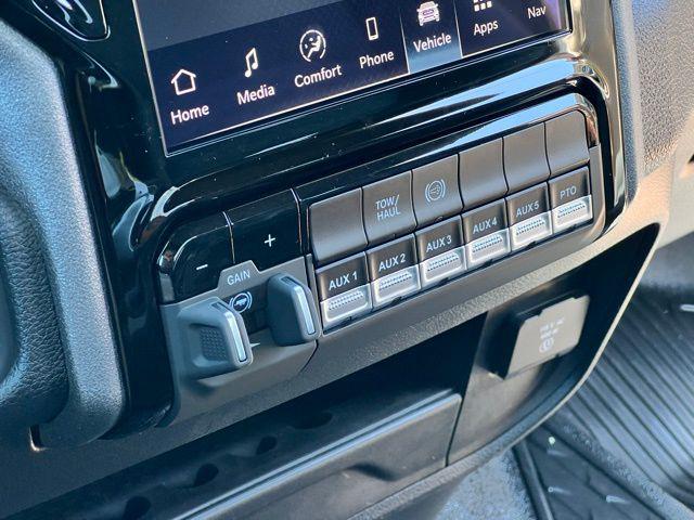 2025 Ram 4500 Chassis Tradesman/Big Horn