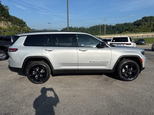 2025 Jeep Grand Cherokee GRAND CHEROKEE L ALTITUDE X 4X4 2025 Jeep Grand Cherokee GRAND CHEROKEE L ALTITUDE X 4X4