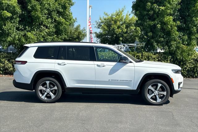 2025 Jeep Grand Cherokee GRAND CHEROKEE L LIMITED 4X4 2025 Jeep Grand Cherokee GRAND CHEROKEE L LIMITED 4X4