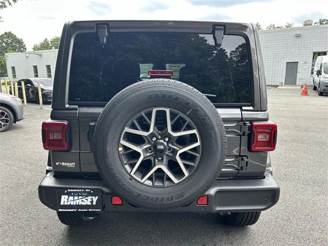 2025 Jeep Wrangler 4-Door Sahara 4x4