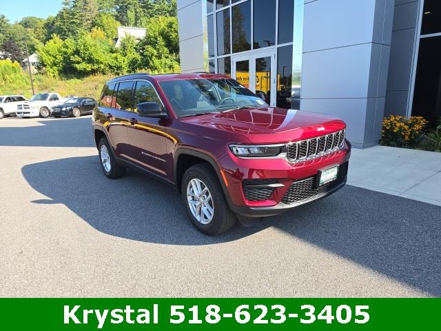 2025 Jeep Grand Cherokee GRAND CHEROKEE LAREDO X 4X4