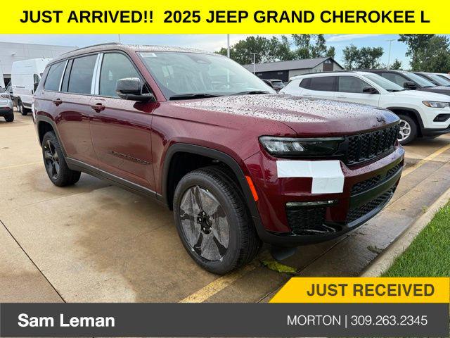 2025 Jeep Grand Cherokee GRAND CHEROKEE L LIMITED 4X4