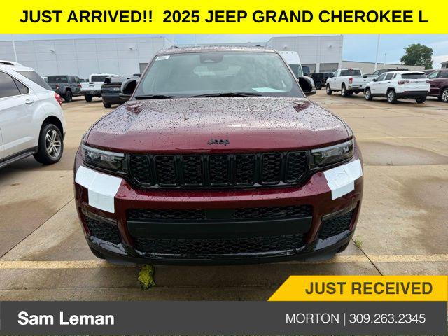 2025 Jeep Grand Cherokee GRAND CHEROKEE L LIMITED 4X4