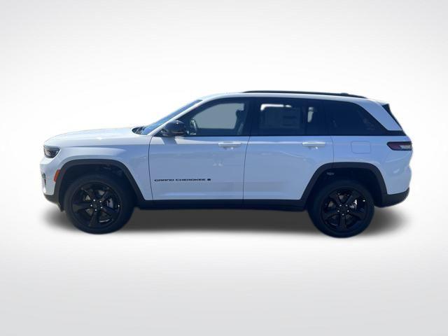 2025 Jeep Grand Cherokee GRAND CHEROKEE ALTITUDE 4X4