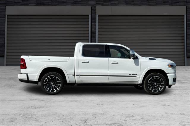 2025 RAM Ram 1500 RAM 1500 LIMITED CREW CAB 4X4 57 BOX