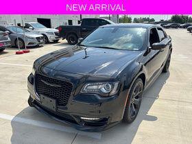 2023 Chrysler 300 Touring L