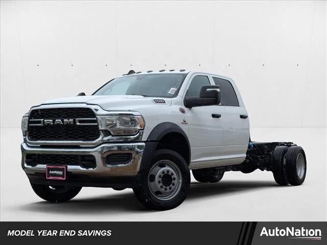 2024 RAM Ram 5500 Chassis Cab RAM 5500 TRADESMAN CHASSIS CREW CAB 4X4 84 CA 2024 RAM Ram 5500 Chassis Cab RAM 5500 TRADESMAN CHASSIS CREW CAB 4X4 84 CA