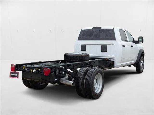 2024 RAM Ram 5500 Chassis Cab RAM 5500 TRADESMAN CHASSIS CREW CAB 4X4 84 CA 2024 RAM Ram 5500 Chassis Cab RAM 5500 TRADESMAN CHASSIS CREW CAB 4X4 84 CA