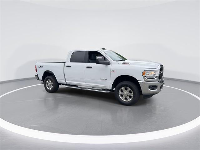 2023 RAM 3500 Big Horn Crew Cab 4x4 64 Box