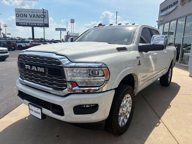 2023 RAM 3500 Limited Crew Cab 4x4 64 Box 2023 RAM 3500 Limited Crew Cab 4x4 64 Box