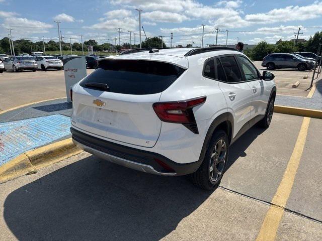 2024 Chevrolet Trax FWD LT