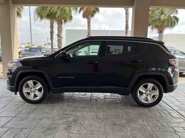 2022 Jeep Compass Latitude FWD