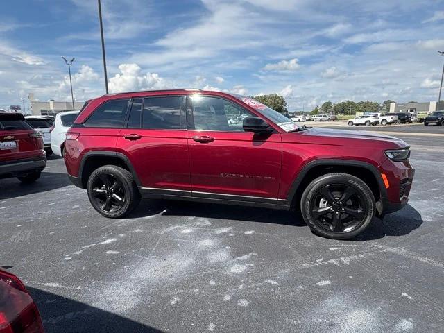 2023 Jeep Grand Cherokee Altitude 4x4