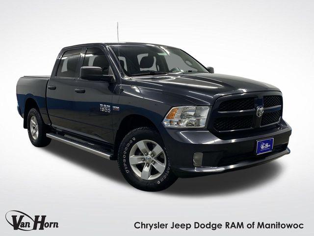 2017 RAM 1500 Express Crew Cab 4x4 57 Box