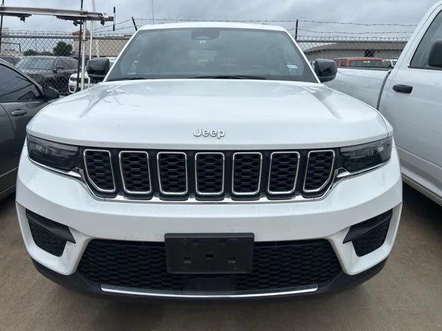 2024 Jeep Grand Cherokee Laredo X 4x4
