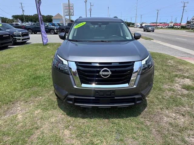 2024 Nissan Pathfinder SV 4WD