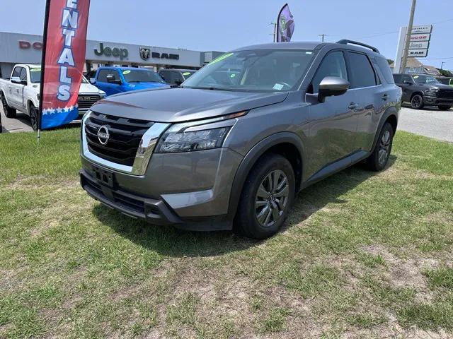 2024 Nissan Pathfinder SV 4WD