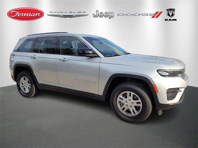 2025 Jeep Grand Cherokee GRAND CHEROKEE LAREDO 4X2