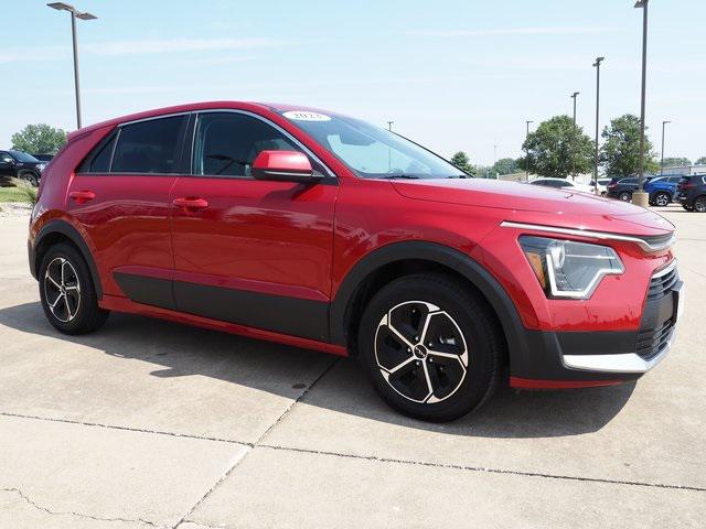 2023 Kia Niro LX