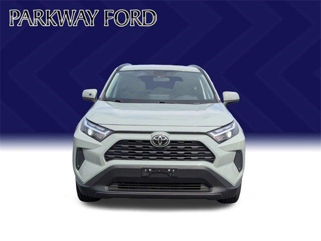 2023 Toyota RAV4 XLE