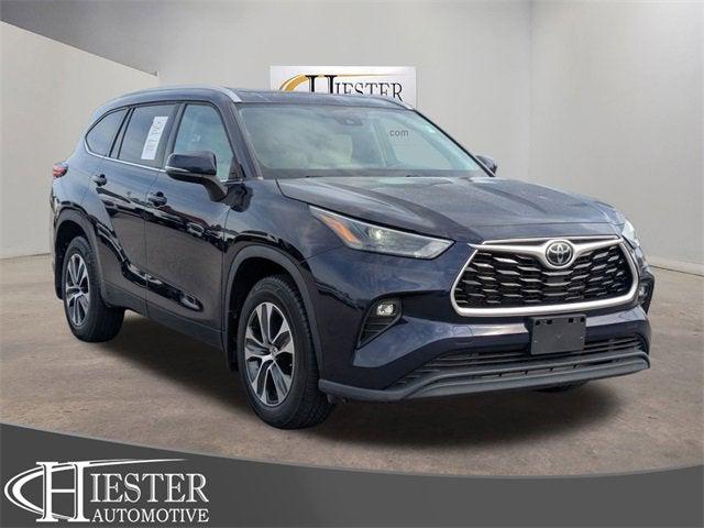 2022 Toyota Highlander XLE 2022 Toyota Highlander XLE