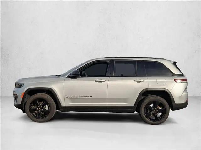 2025 Jeep Grand Cherokee Limited 4x2