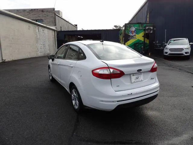 2016 Ford Fiesta SE