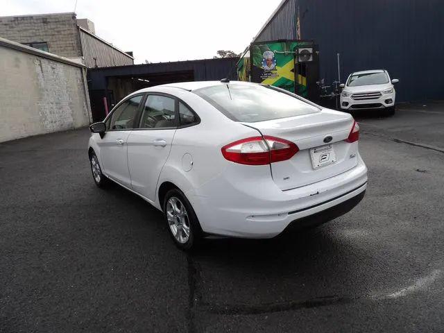 2016 Ford Fiesta SE