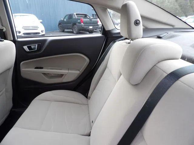 2016 Ford Fiesta SE