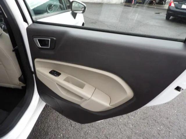 2016 Ford Fiesta SE