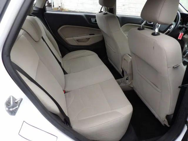2016 Ford Fiesta SE